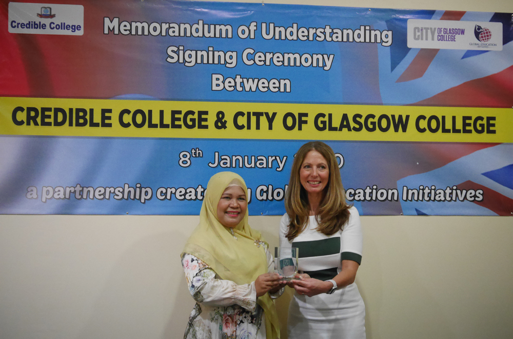 //crediblecollege.comMOU Credible college dan City of glasgow college